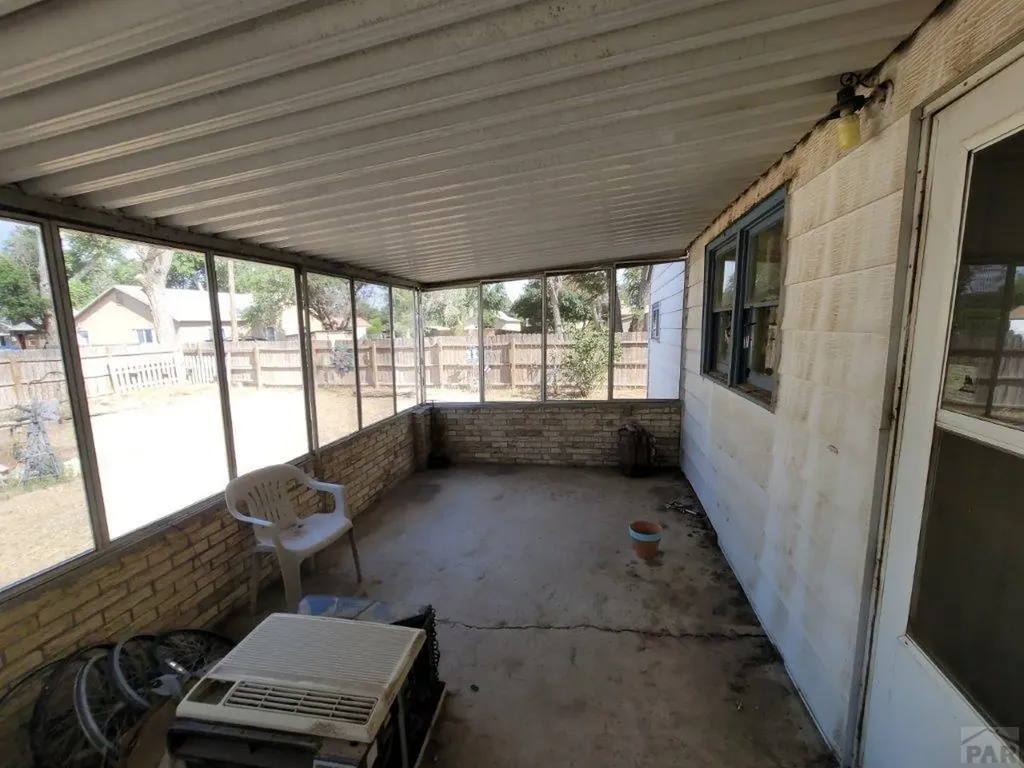 113 N 8th Street Holly CO 81047