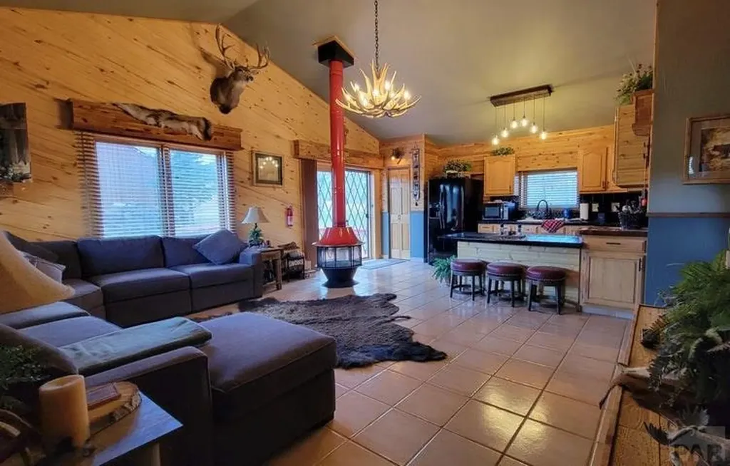 71 Shires Circle La Veta CO 81055