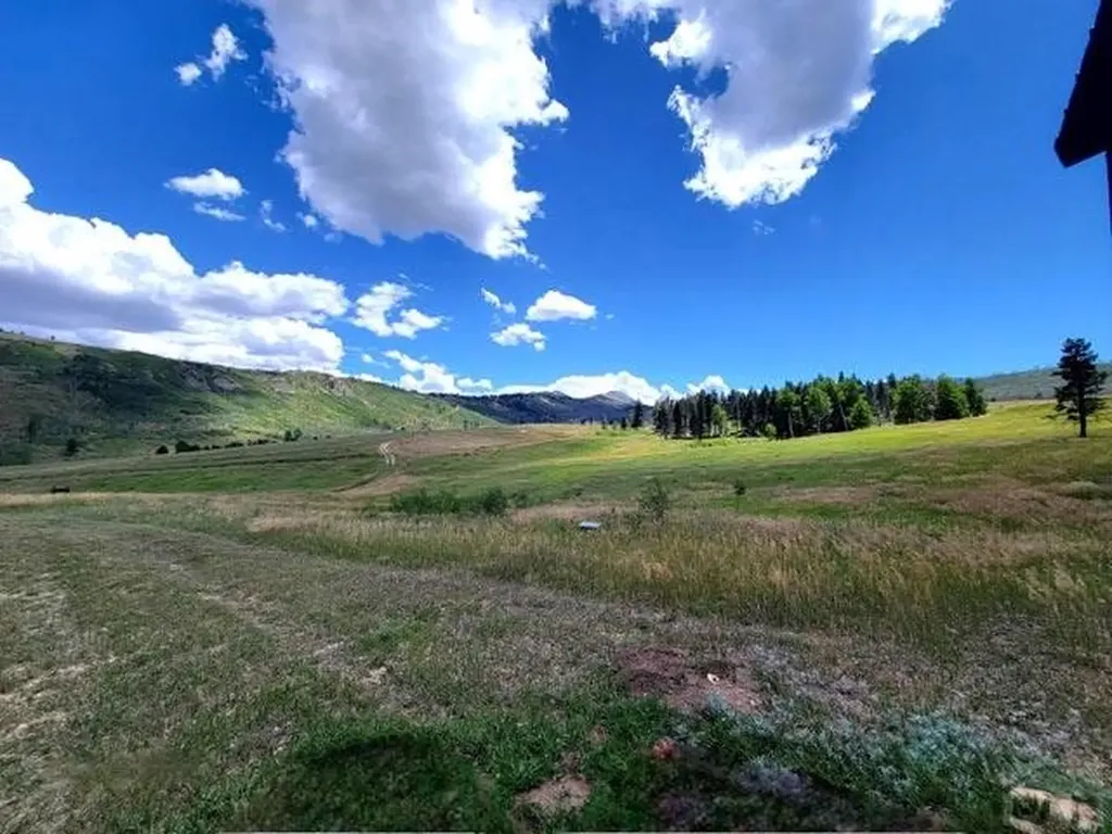 71 Shires Circle La Veta CO 81055