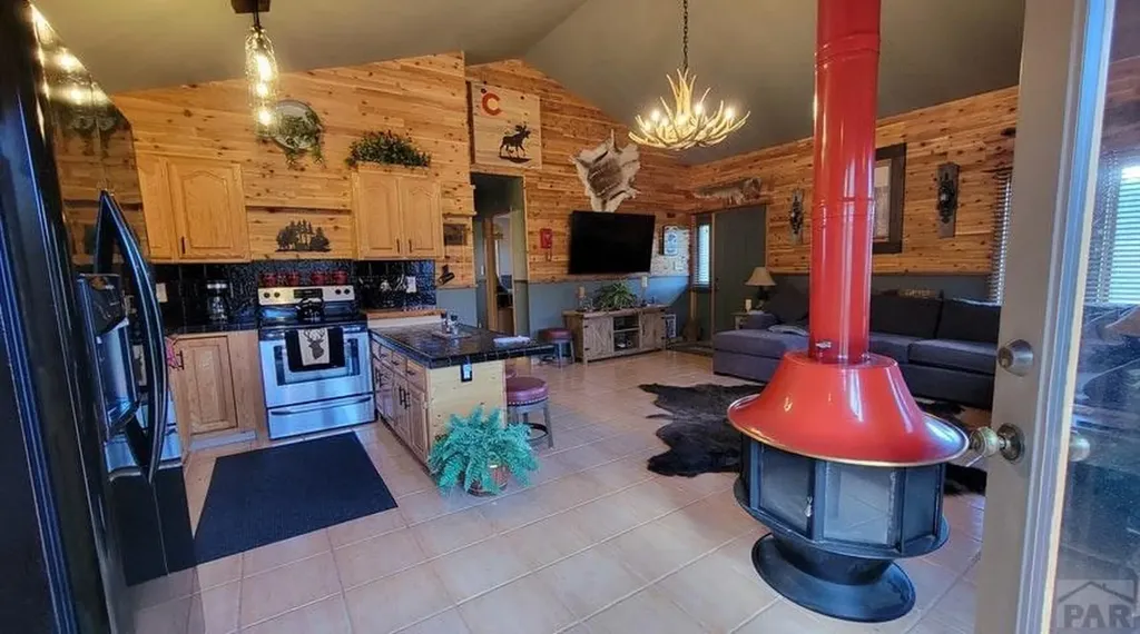 71 Shires Circle La Veta CO 81055