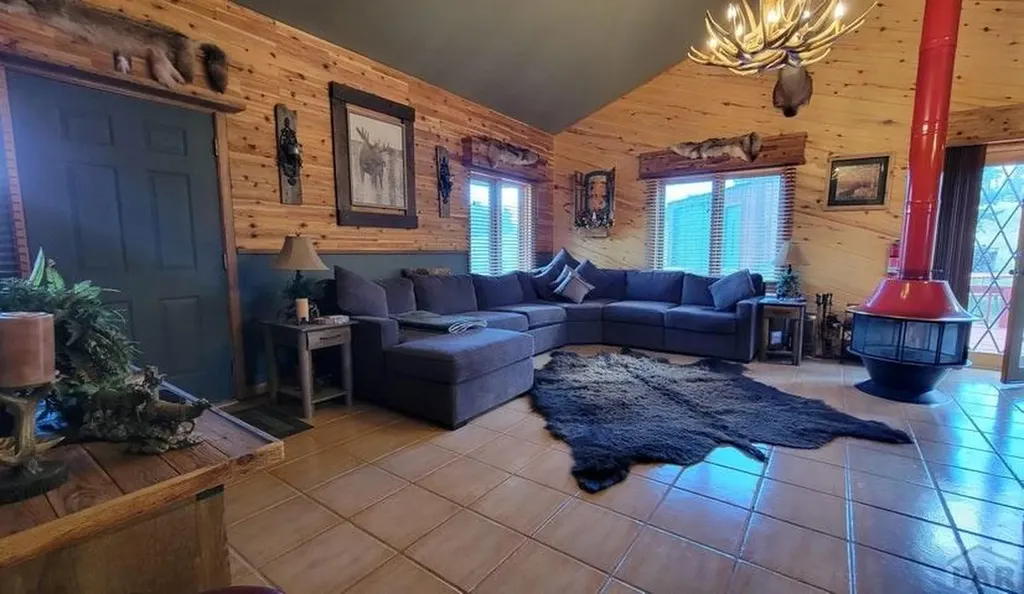 71 Shires Circle La Veta CO 81055