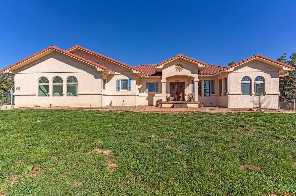 8760 Ridge Road Beulah CO 81023