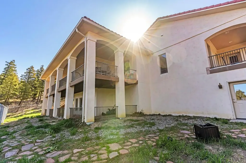 8760 Ridge Road Beulah CO 81023