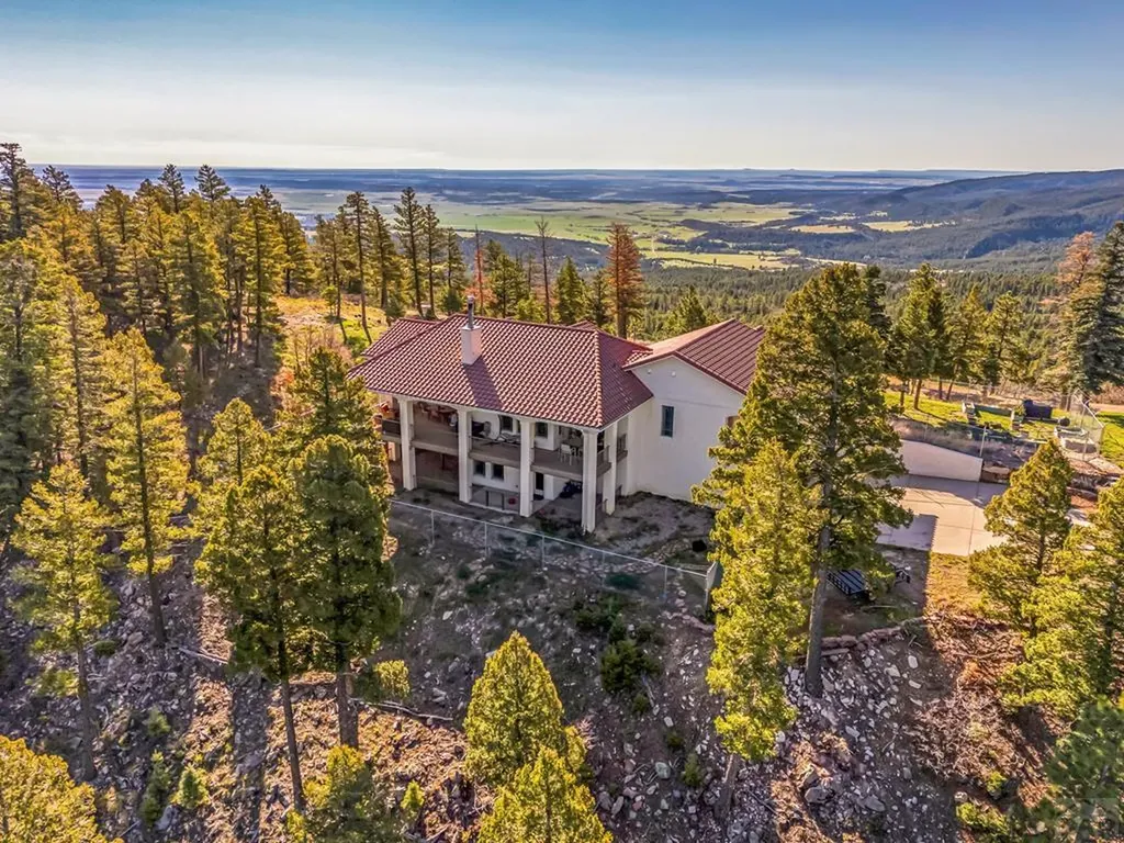 8760 Ridge Road Beulah CO 81023