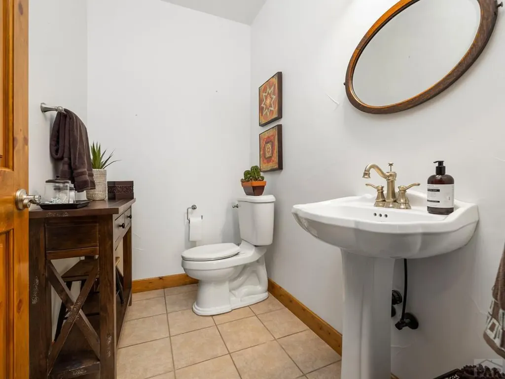 8760 Ridge Road Beulah CO 81023