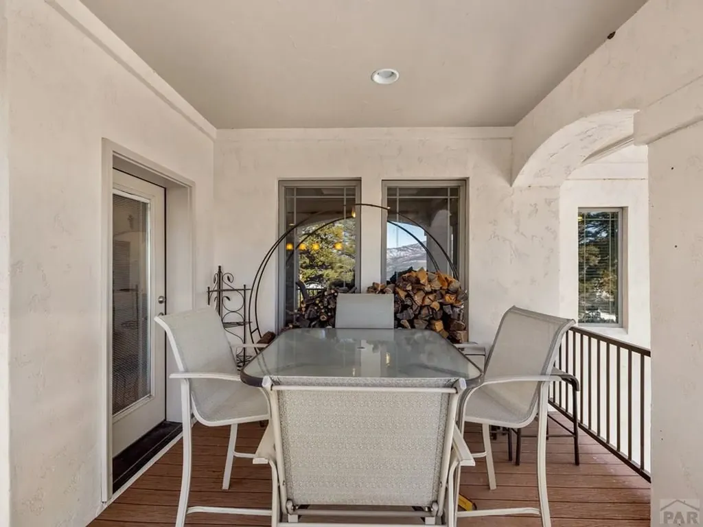 8760 Ridge Road Beulah CO 81023