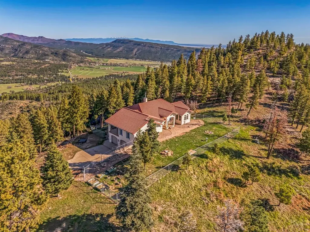 8760 Ridge Road Beulah CO 81023