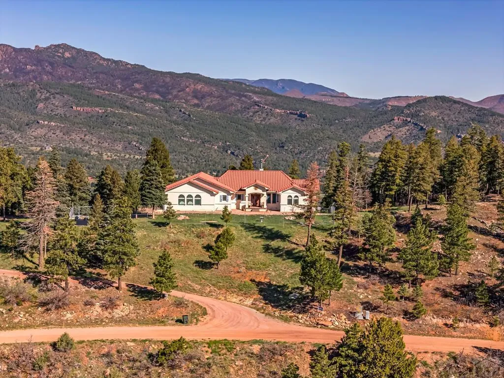 8760 Ridge Road Beulah CO 81023