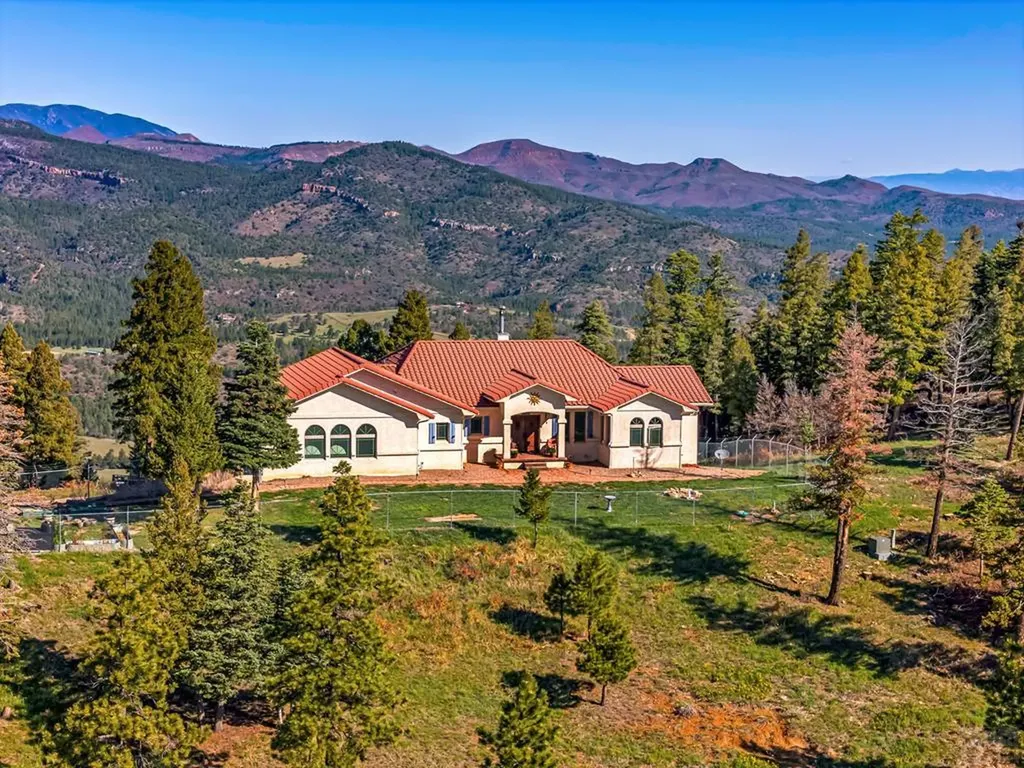 8760 Ridge Road Beulah CO 81023