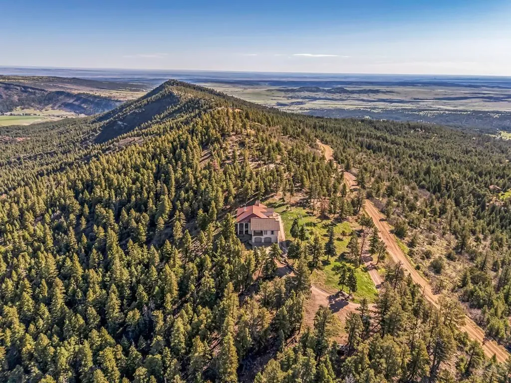 8760 Ridge Road Beulah CO 81023