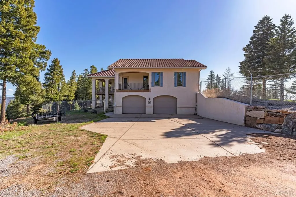 8760 Ridge Road Beulah CO 81023