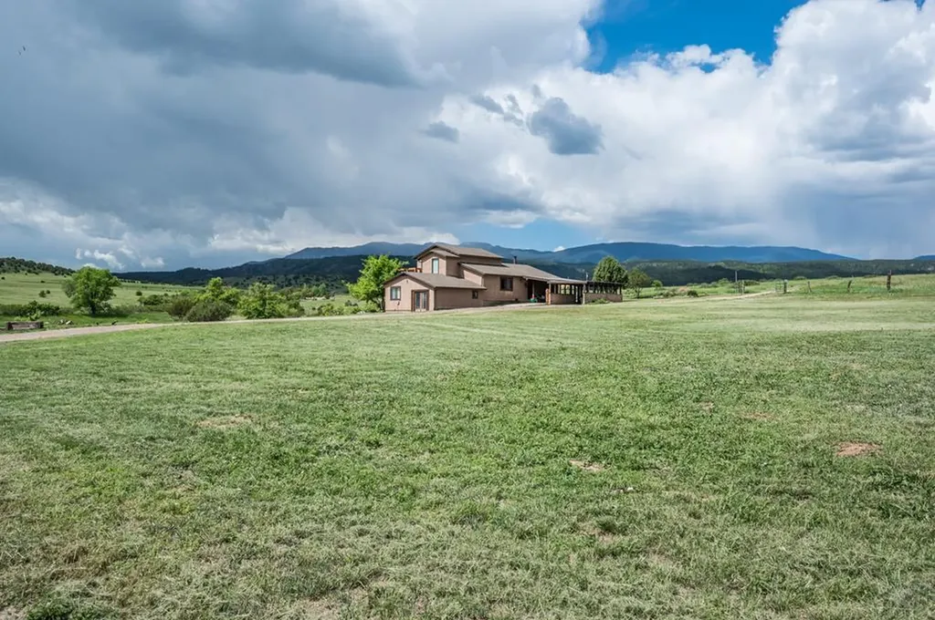 8419 3r Road Beulah CO 81023