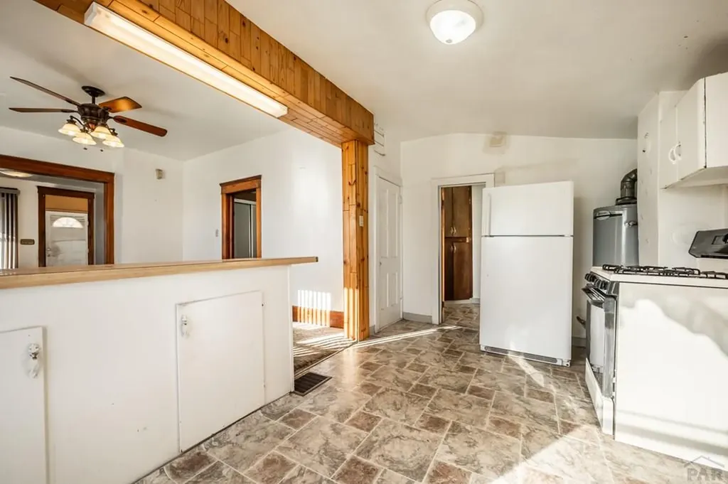 1544 E Routt Avenue Pueblo CO 81004