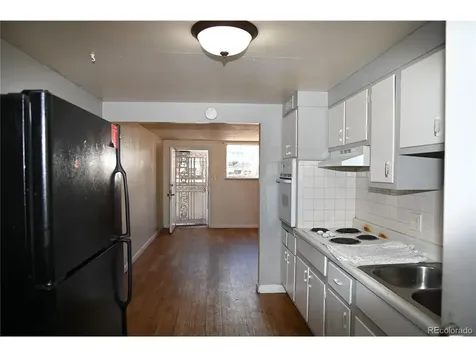 1042 S Grove Street Denver CO 80219