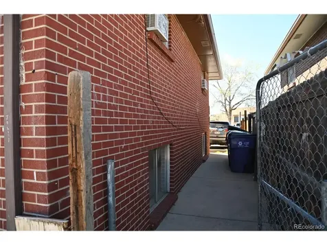 1042 S Grove Street Denver CO 80219