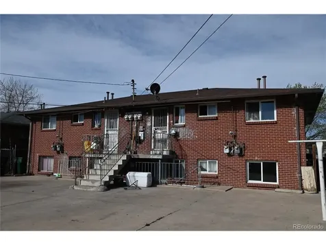 1042 S Grove Street Denver CO 80219