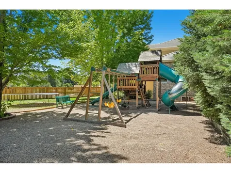7688 Crestview Drive Niwot CO 80504
