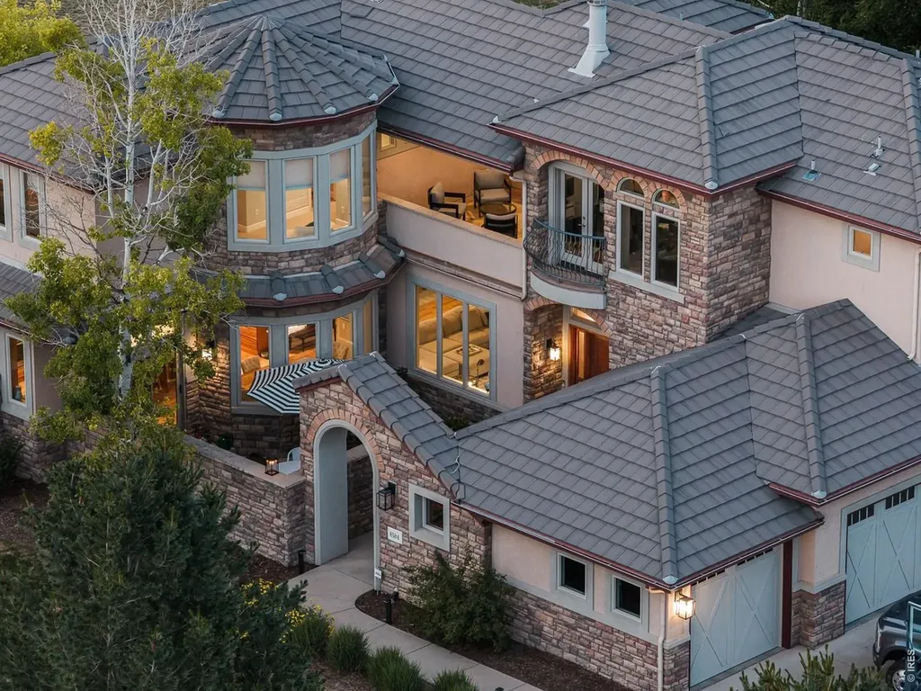 8584 Summerlin Place Longmont CO 80503