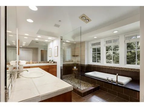 7271 Longview Drive Niwot CO 80503