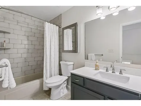 8099 Meadowdale Square Niwot CO 80503
