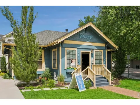 8099 Meadowdale Square Niwot CO 80503