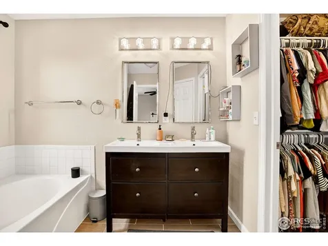 5491 S Versailles Street Aurora CO 80015