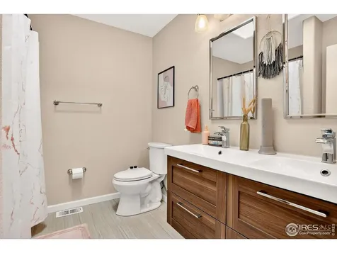 5491 S Versailles Street Aurora CO 80015