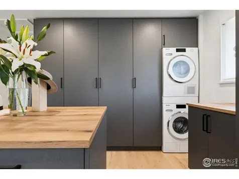 8612 W 69th Place Arvada CO 80004