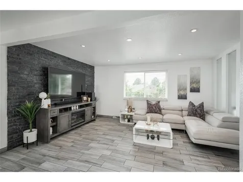 772 Lewiston Street Aurora CO 80011