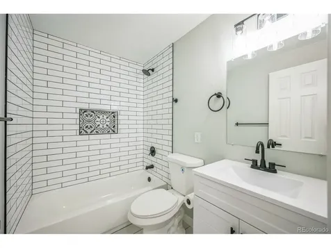 9227 W 67th Avenue Arvada CO 80004