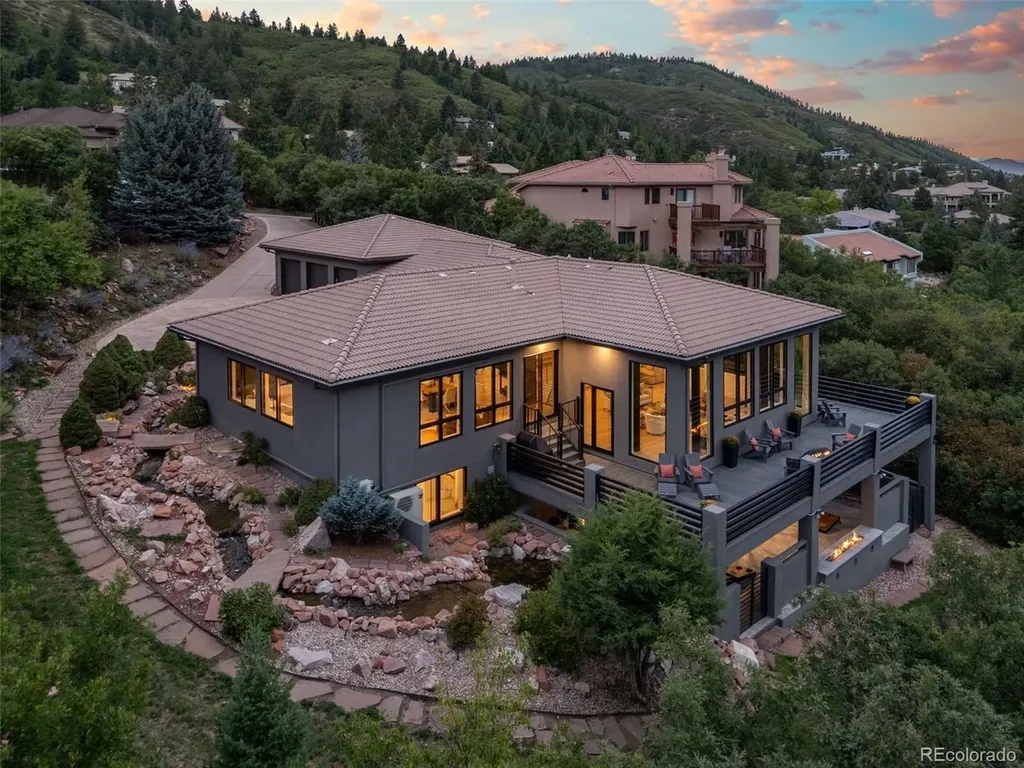 5044 Dakota Run Littleton CO 80125