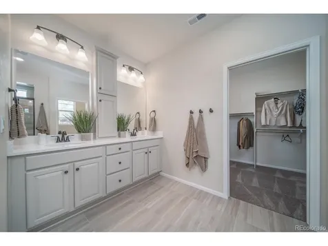 21815 E 51st Drive Aurora CO 80019