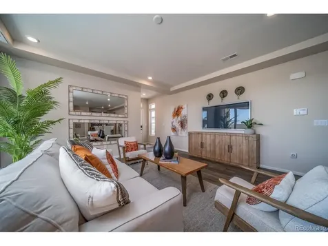 21815 E 51st Drive Aurora CO 80019