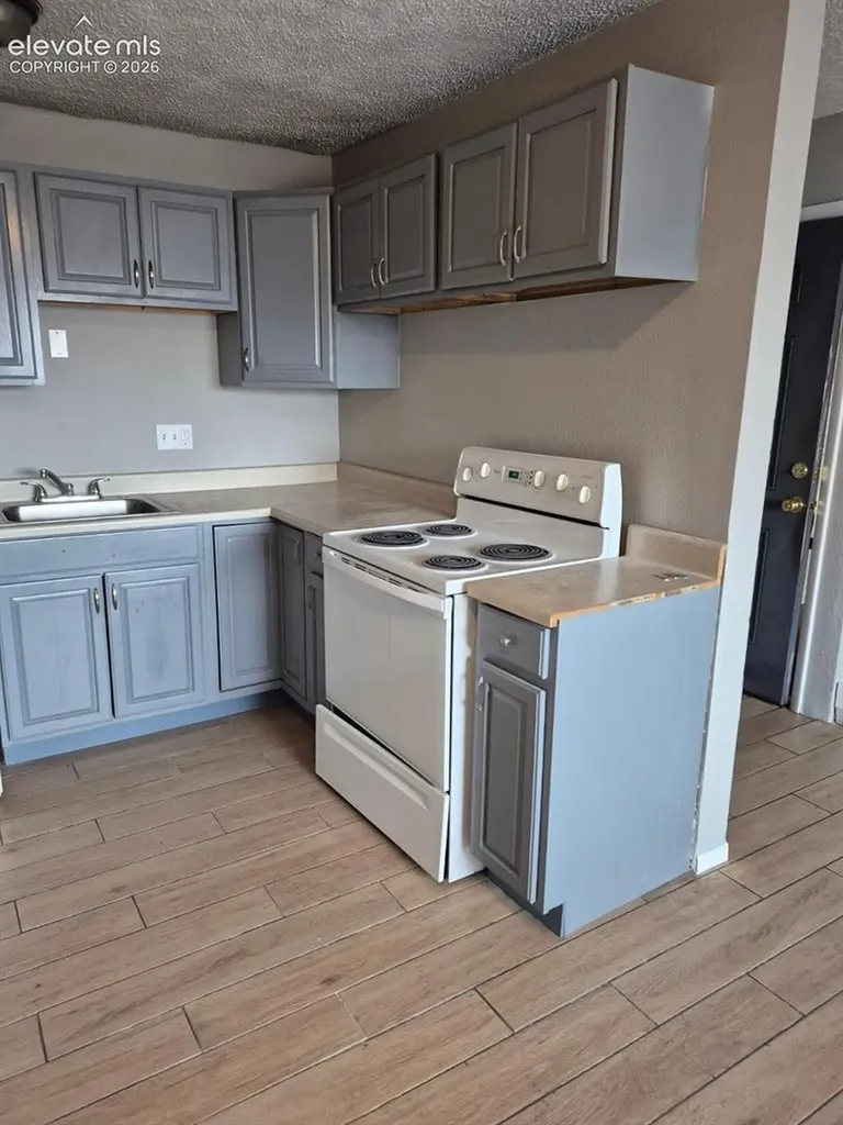 5038 El Camino Drive Colorado Springs CO 80918