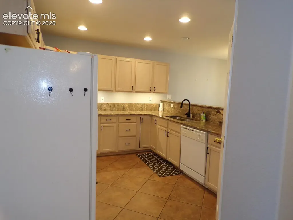 1727 Victorian Point Colorado Springs CO 80905