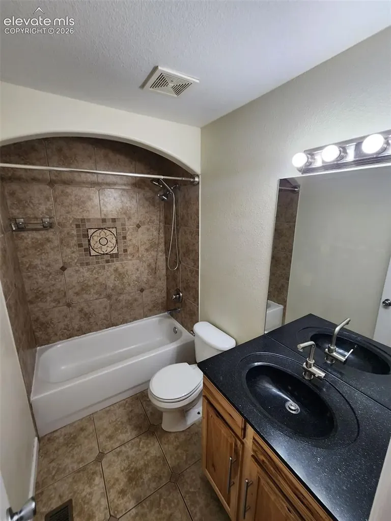 4556 Gunbarrel Drive Colorado Springs CO 80925