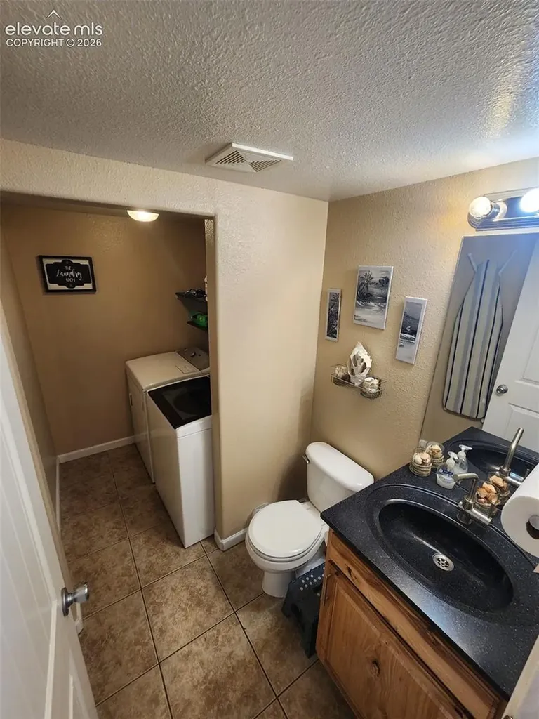 4556 Gunbarrel Drive Colorado Springs CO 80925