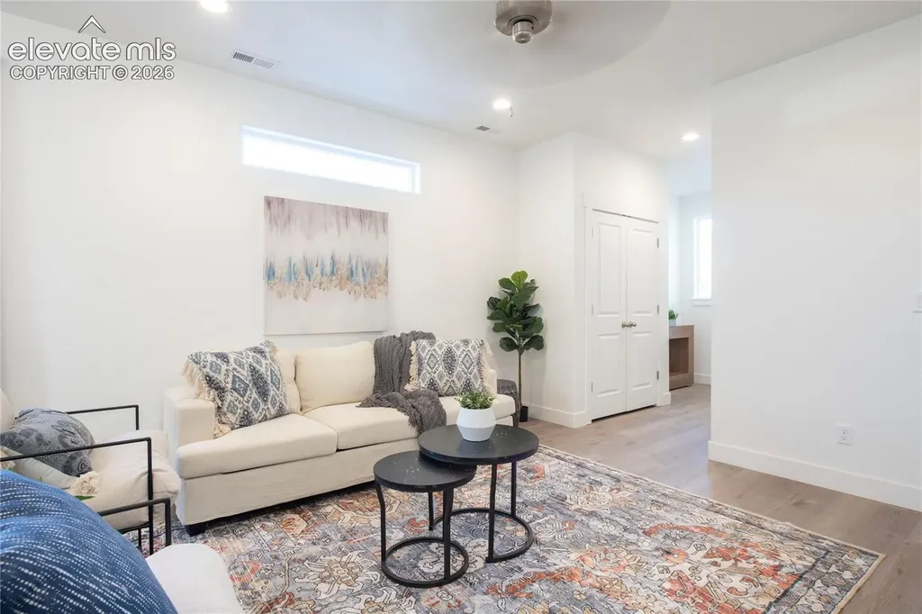 1518 Tyram Grove Colorado Springs CO 80910