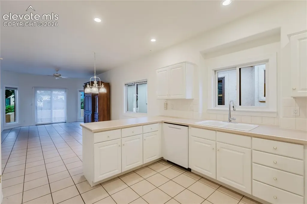 2115 Paseo Del Oro Na Colorado Springs CO 80904