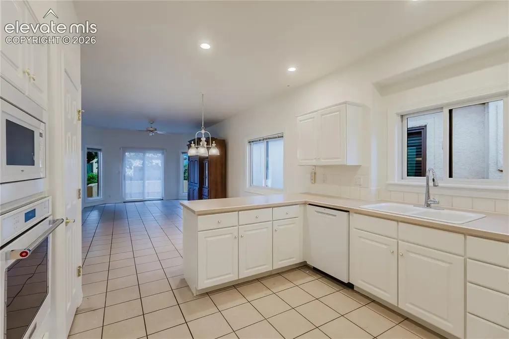 2115 Paseo Del Oro Na Colorado Springs CO 80904