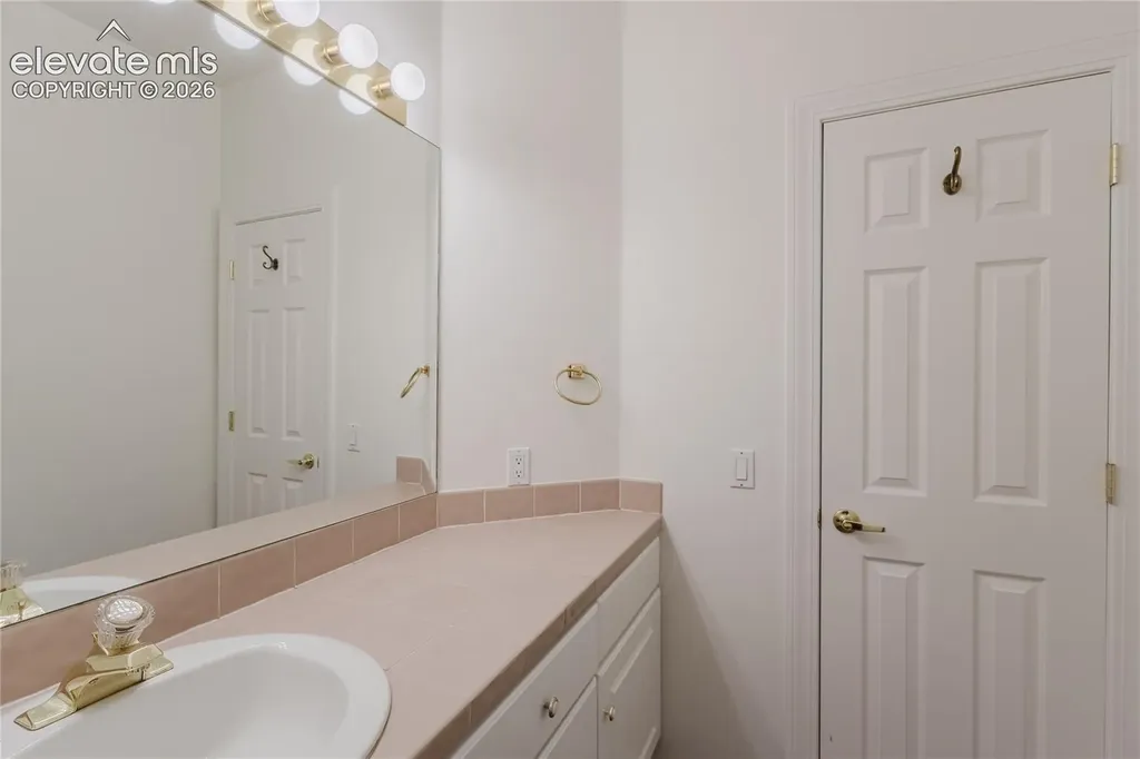 2115 Paseo Del Oro Na Colorado Springs CO 80904
