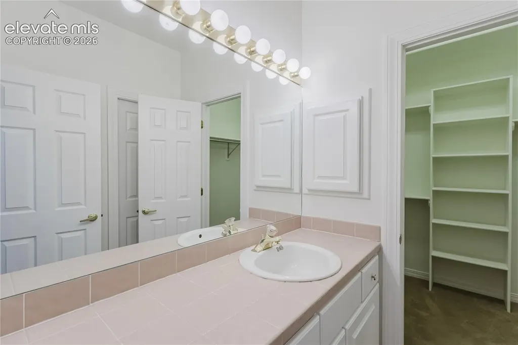 2115 Paseo Del Oro Na Colorado Springs CO 80904
