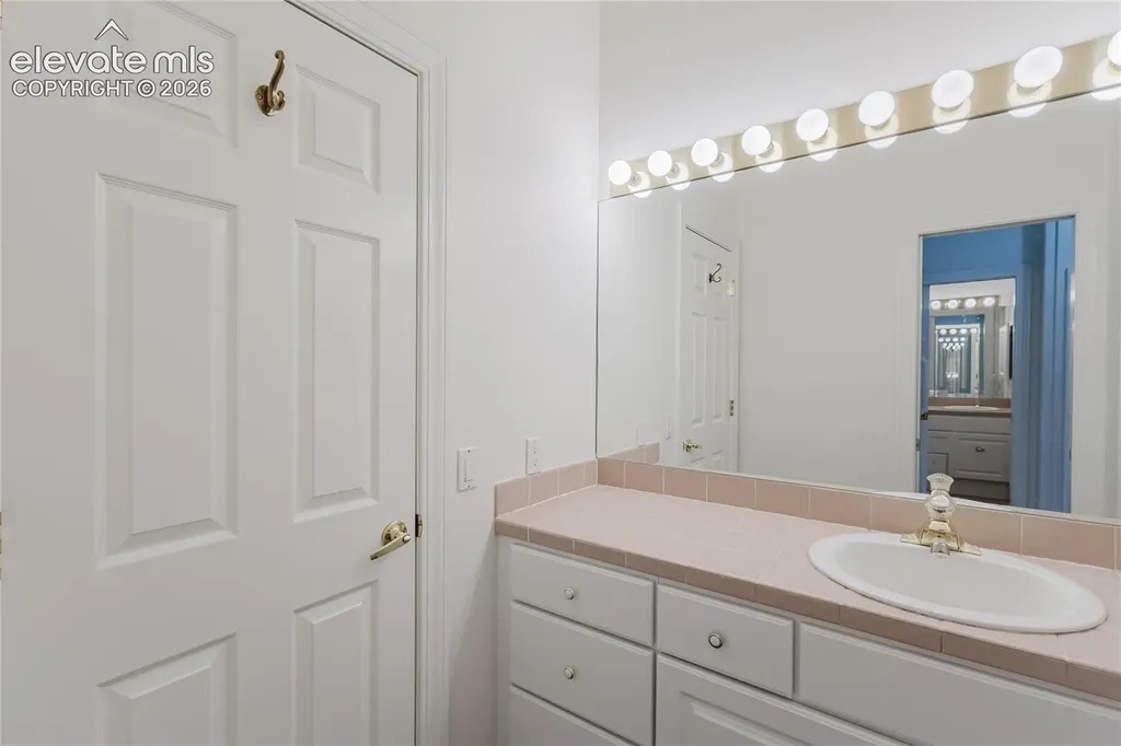 2115 Paseo Del Oro Na Colorado Springs CO 80904