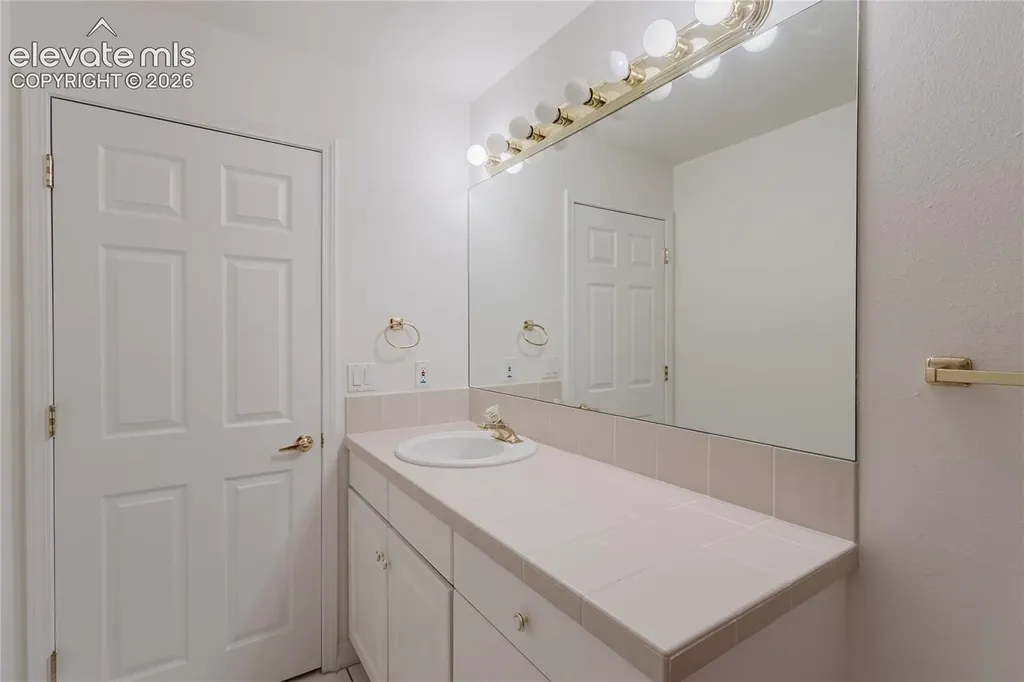 2115 Paseo Del Oro Na Colorado Springs CO 80904