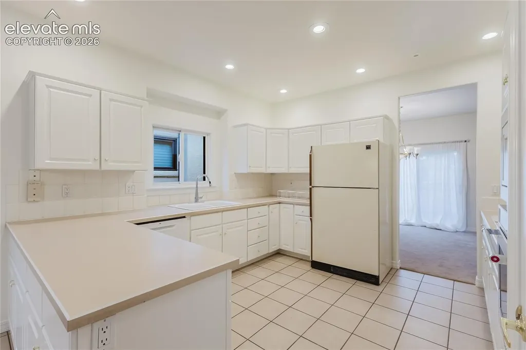 2115 Paseo Del Oro Na Colorado Springs CO 80904