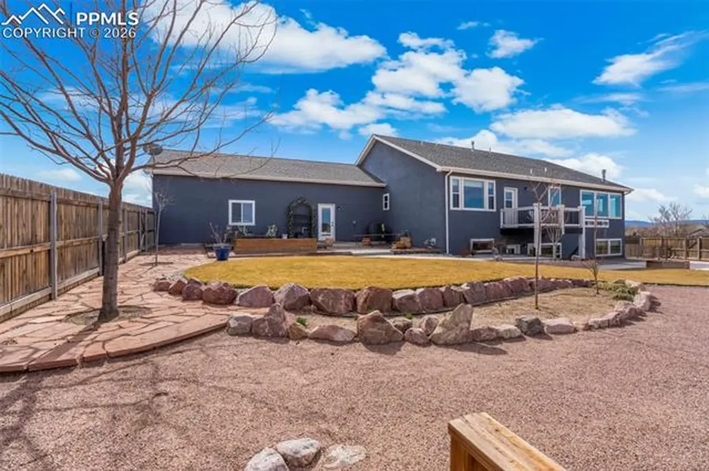 1655 W Camino De Los Ranchos Na Pueblo West CO 81007