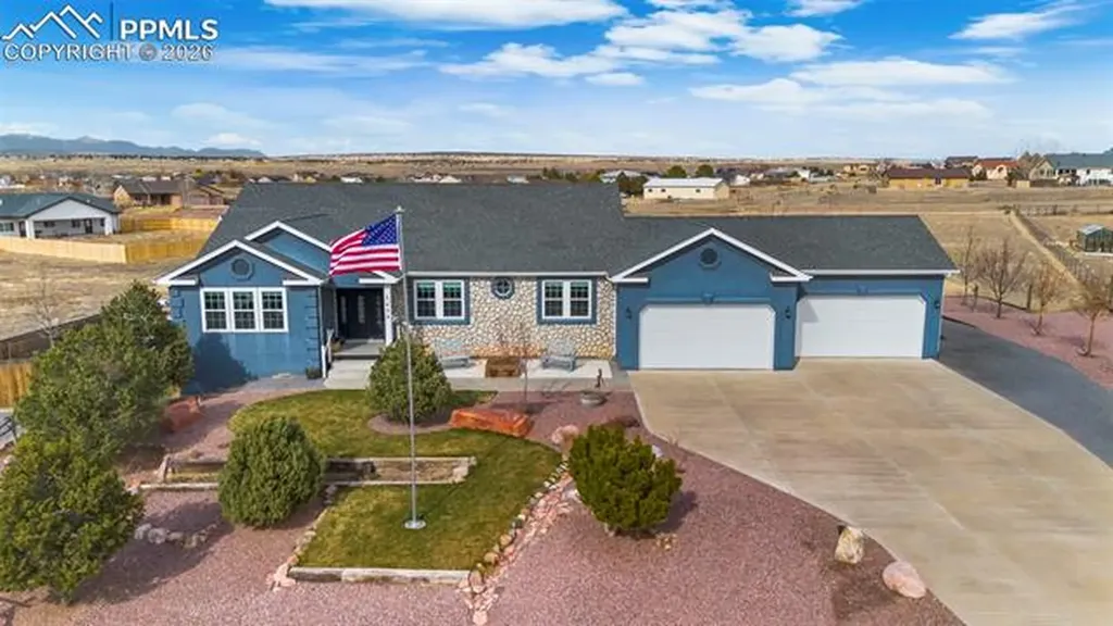 1655 W Camino De Los Ranchos Na Pueblo West CO 81007