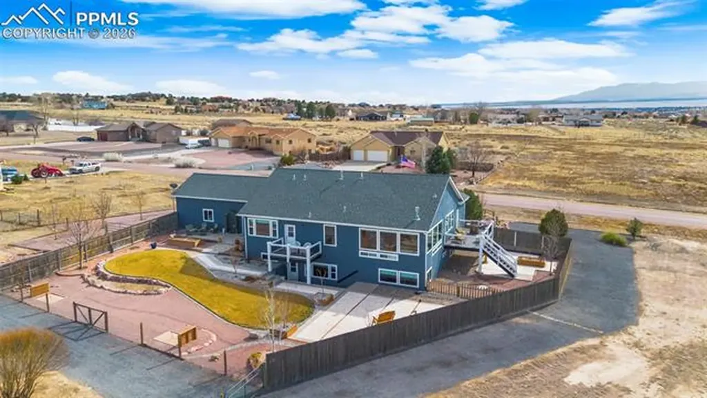 1655 W Camino De Los Ranchos Na Pueblo West CO 81007