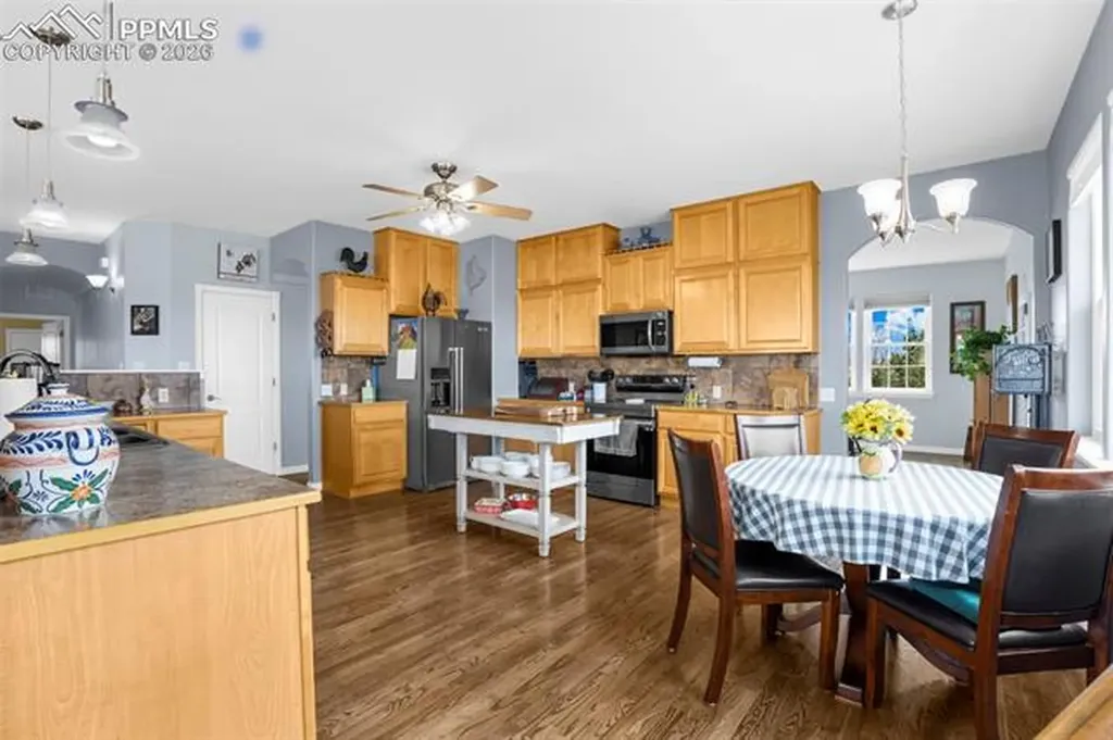 1655 W Camino De Los Ranchos Na Pueblo West CO 81007