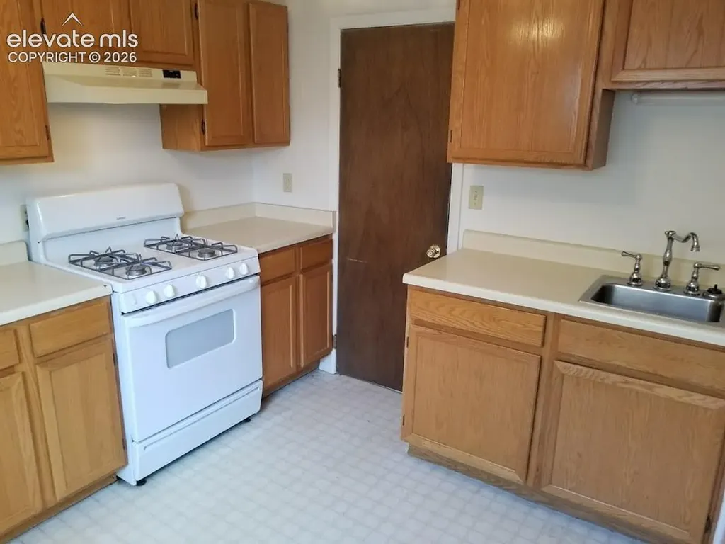 3176 W Pikes Peak Avenue Colorado Springs CO 80904
